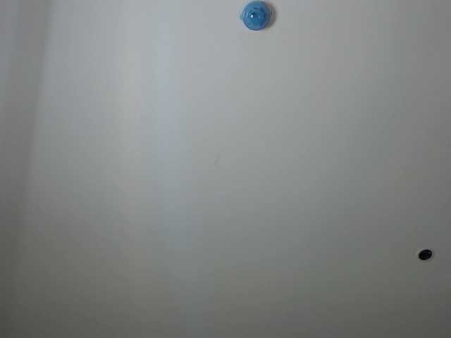 Krispyshot live webcam show