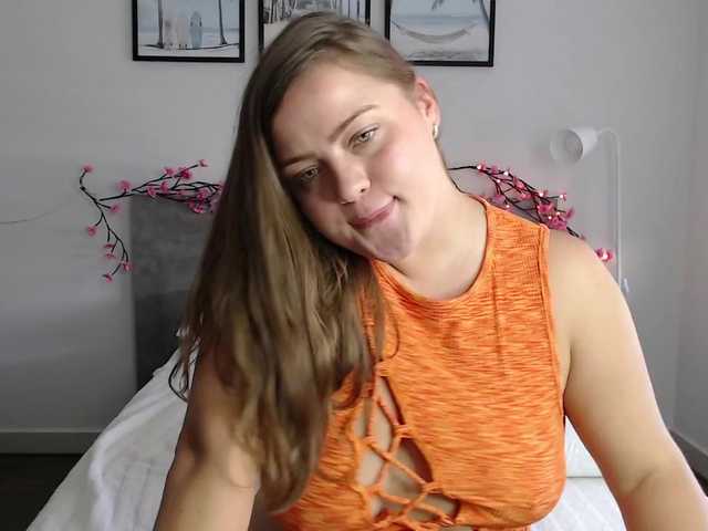Krispyshot live cam on BongaCams