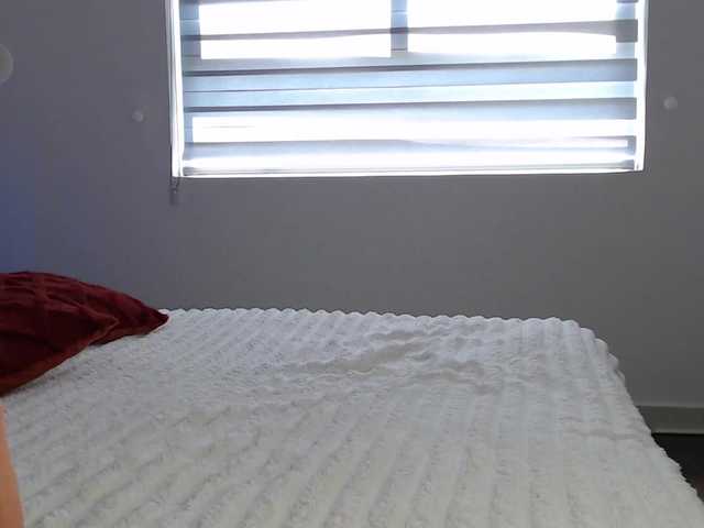 Krispyshot live cam on BongaCams