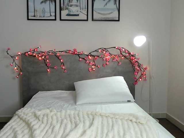 Krispyshot live cam on BongaCams