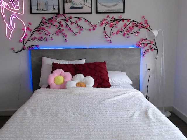 Krispyshot live cam on BongaCams