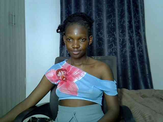 Prettydoll6 webcam