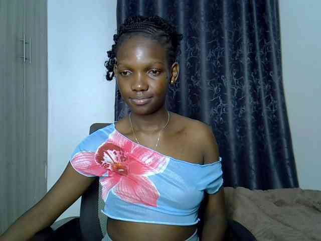 Prettydoll6 webcam