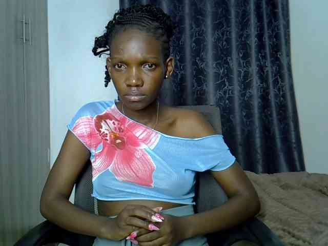 Prettydoll6 webcam