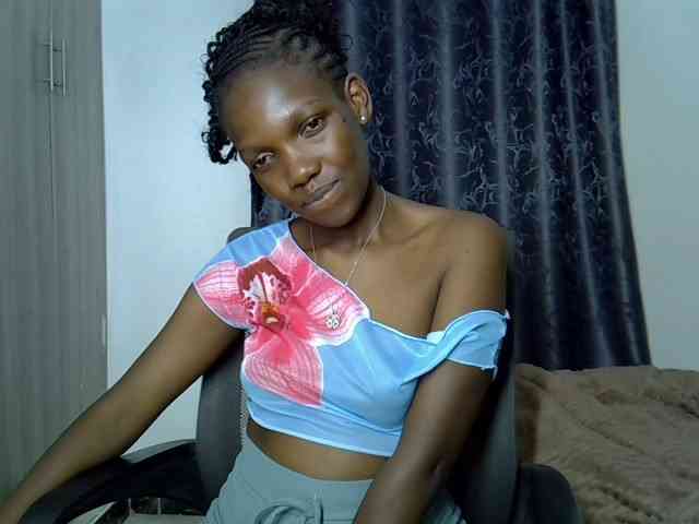 Prettydoll6 webcam