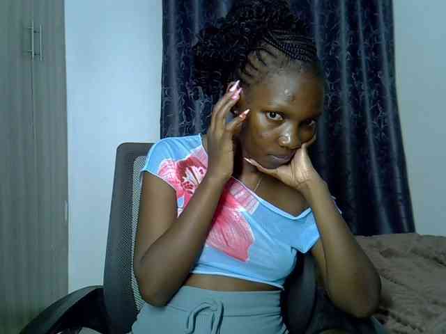 Prettydoll6 webcam