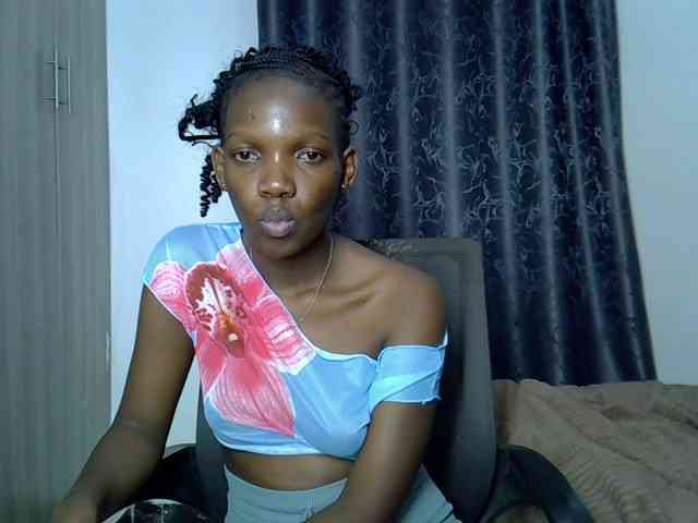 Prettydoll6 webcam
