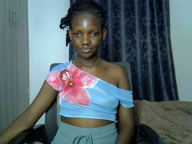 Prettydoll6 webcam