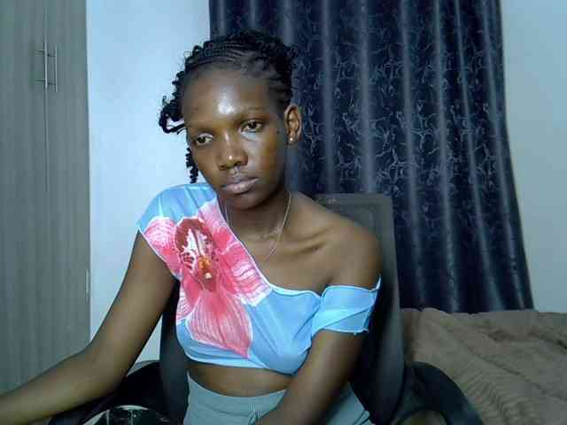 Prettydoll6 webcam