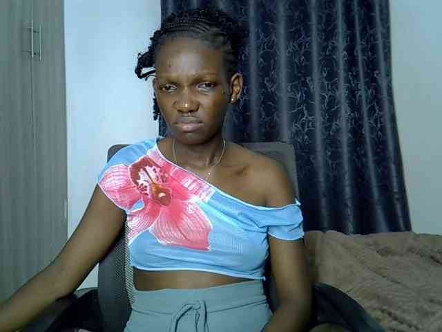 Prettydoll6 webcam