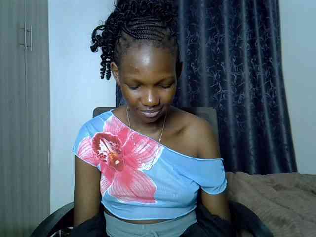 Prettydoll6 webcam