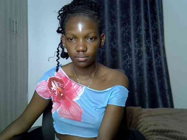 Prettydoll6 webcam
