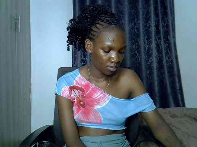 Prettydoll6 webcam