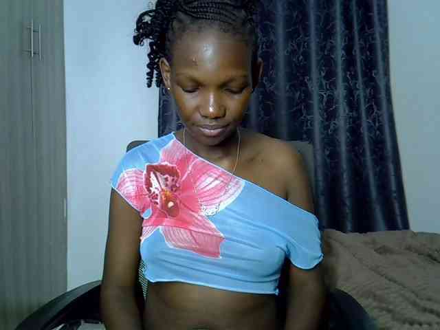 Prettydoll6 webcam