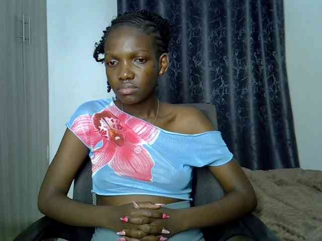 Prettydoll6 webcam