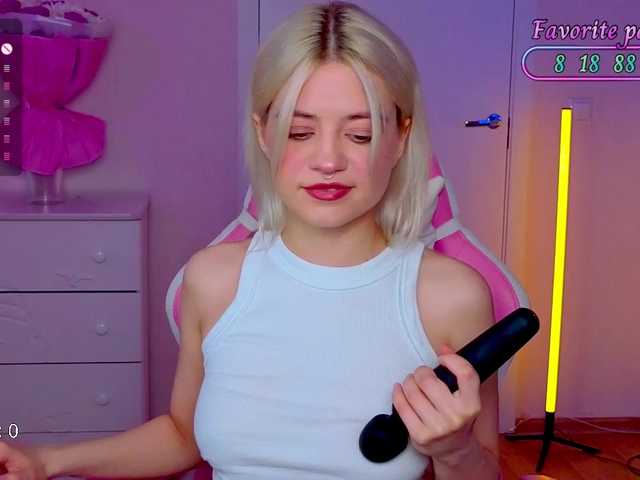 Blush-Im-crush live cam on BongaCams