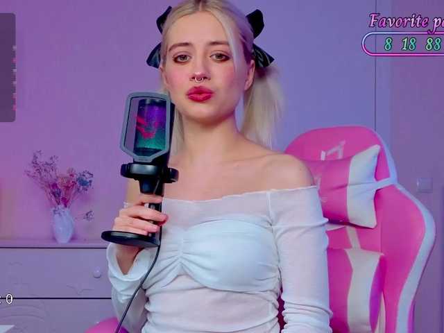 Blush-Im-crush live cam on BongaCams