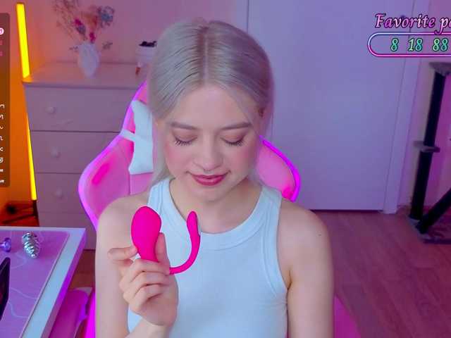 Blush-Im-crush live cam on BongaCams