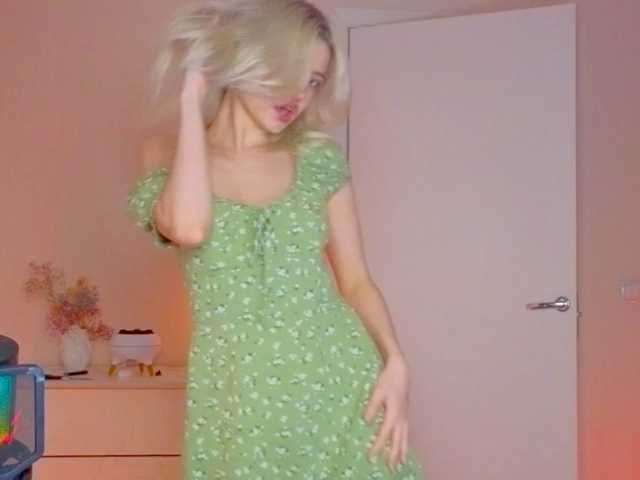 Blush-Im-crush live cam on BongaCams