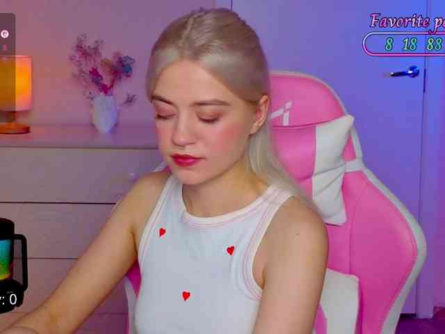 Model: Blush-Im-crush