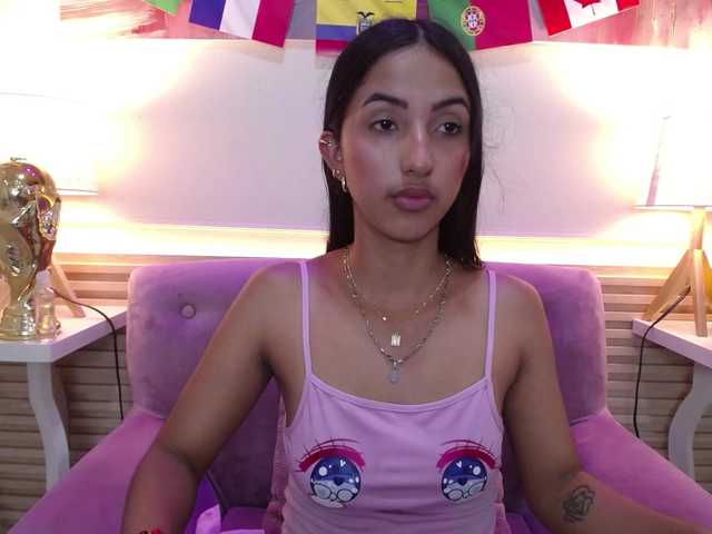 SweetyLally live cam on BongaCams