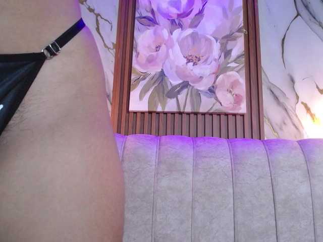 SweetyLally live cam on BongaCams