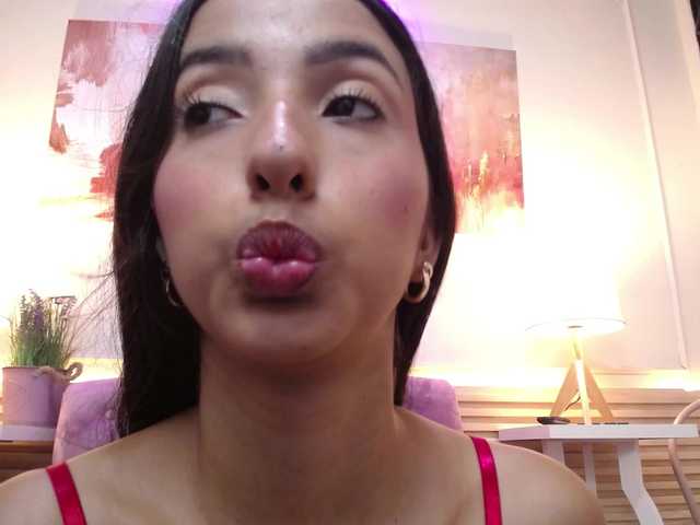 SweetyLally live cam on BongaCams