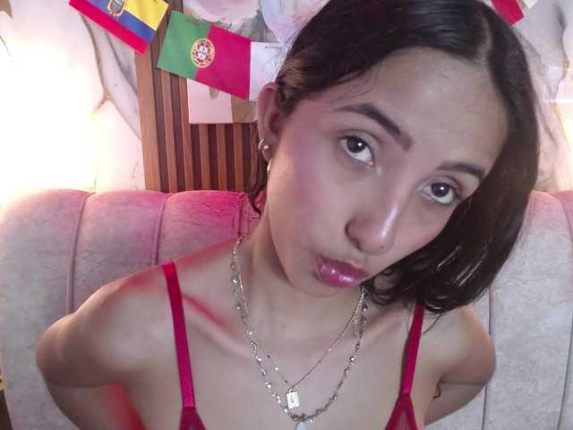 SweetyLally live cam on BongaCams