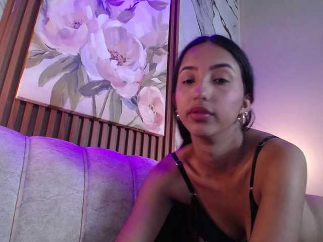 SweetyLally cam en directo en BongaCams
