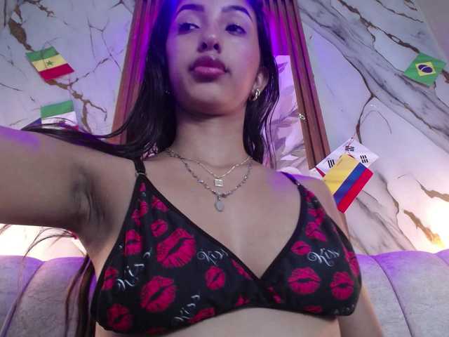 SweetyLally live cam on BongaCams