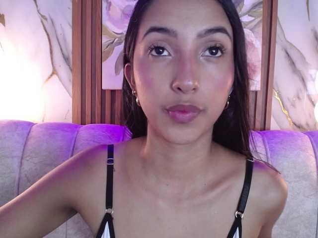 SweetyLally live cam on BongaCams