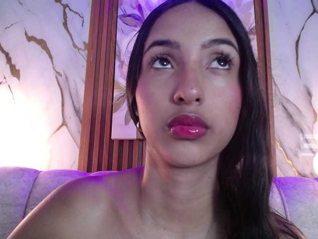 SweetyLally live cam on BongaCams