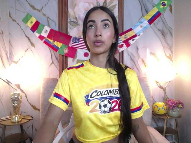 SweetyLally live cam on BongaCams