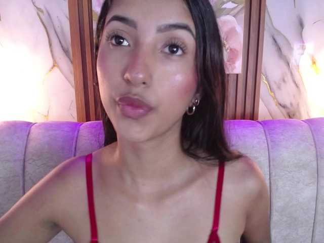 SweetyLally live cam on BongaCams