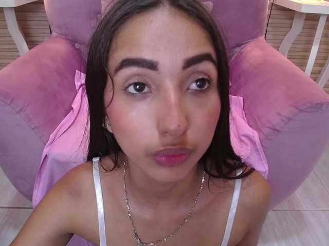 SweetyLally live cam on BongaCams