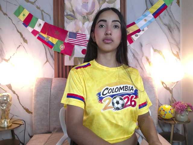 SweetyLally live cam on BongaCams