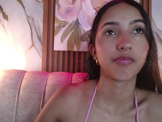 SweetyLally live webcam show