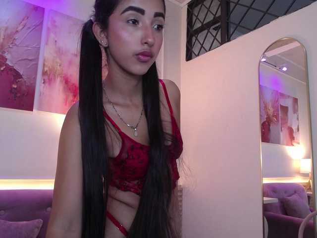 SweetyLally live cam on BongaCams