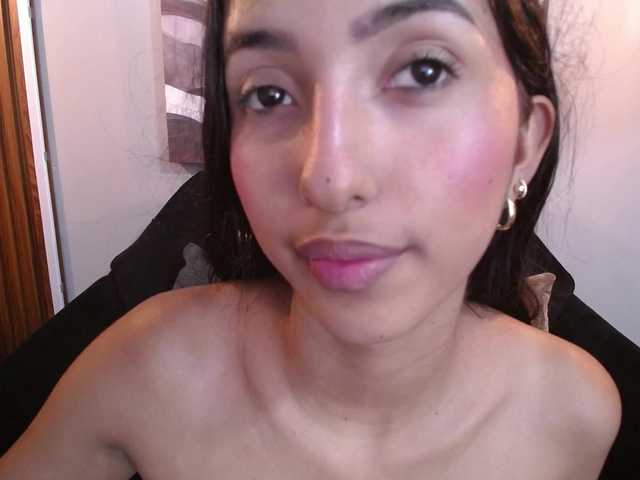 SweetyLally live cam on BongaCams