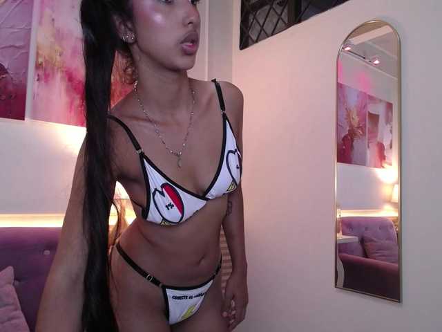 SweetyLally live cam on BongaCams