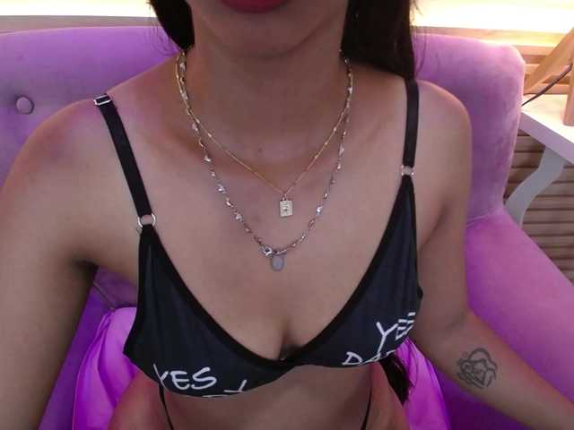SweetyLally live cam on BongaCams