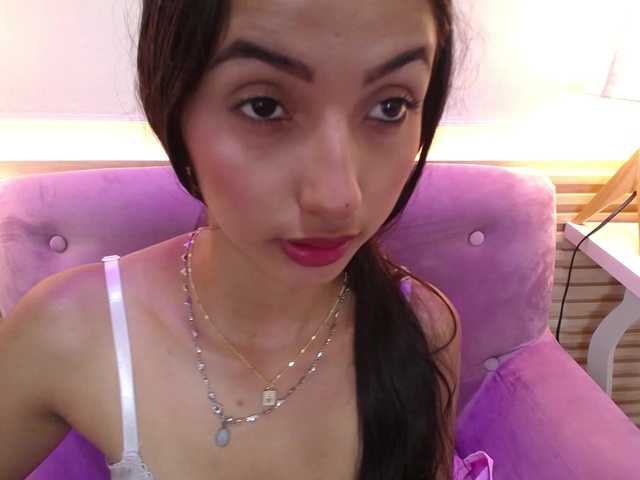 SweetyLally live cam on BongaCams