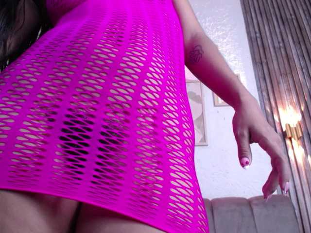 SweetyLally live cam on BongaCams