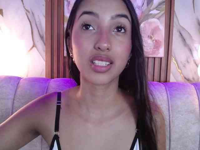 SweetyLally webcam