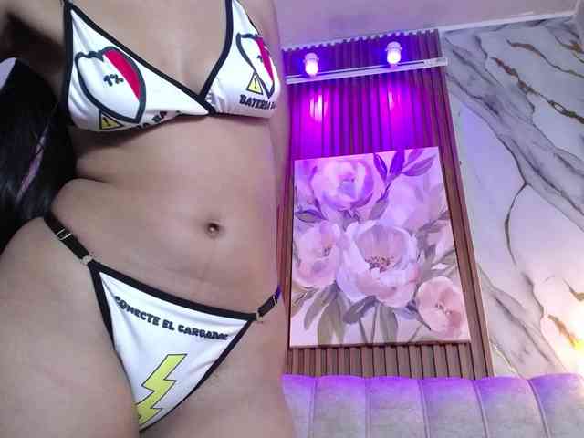 SweetyLally webcam