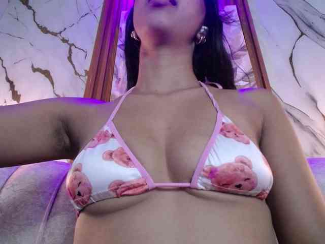 SweetyLally webcam