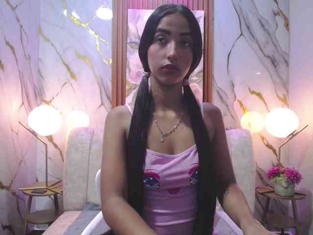 SweetyLally webcam