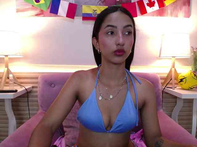 SweetyLally webcam