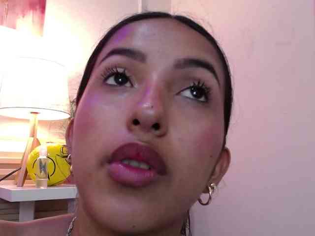 SweetyLally webcam
