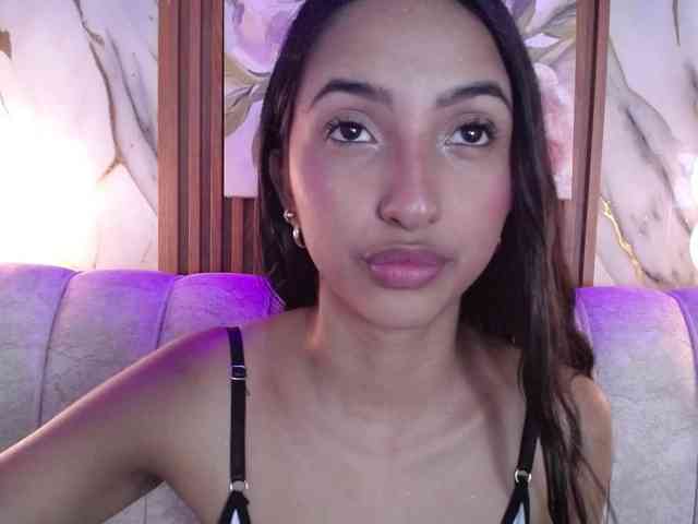 SweetyLally webcam